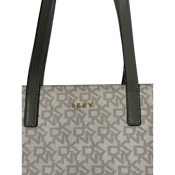 Signature DKNY, Ivory Grey Medium Tote Keychain - Picture 3 of 10